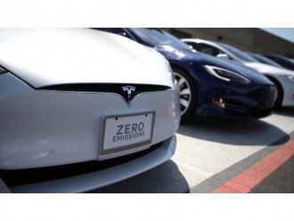 Tesla Model 3 не матиме ключів!