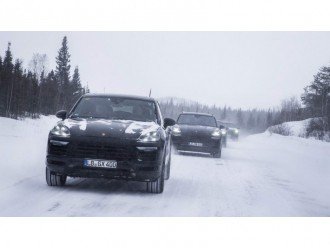 Випробування нового Porsche Cayenne завершені.