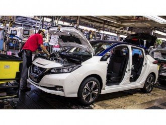 Новий Nissan LEAF: новий стандарт для електромобілів