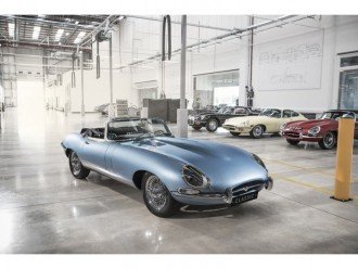 Класичний Jaguar E-Type перевтілюється в красивий EV