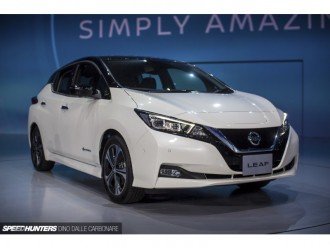 Розумний електромобіль: Новий Nissan Leaf