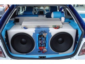 Як вибрати хороший автозвук