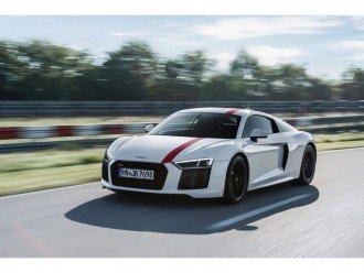 Задньопривідне купе Audi R8 V10 RWS видає 540 к.с.