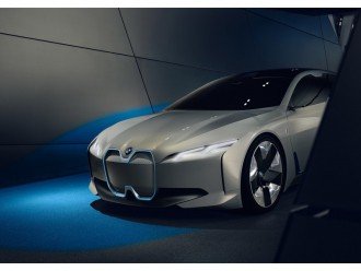 Концепт BMW i Vision Dynamics змалював седан i5