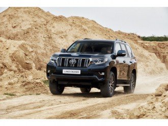 Новий Toyota Land Cruiser Prado покращав зовні і всередині