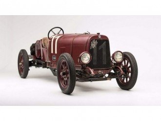 Першу Alfa Romeo продадуть з аукціону