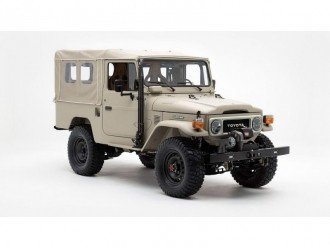 Історична Toyota FJ43 на виставці SEMA 2017