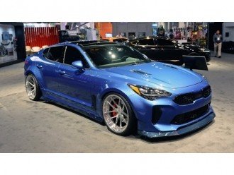 Kia демонстрирует 2 Stingers модифицированных Cadenza на SEMA
