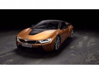 BMW i8 Roadster 2019. Офіційно