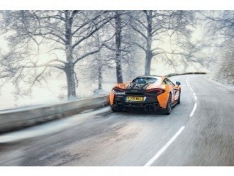 McLaren спільно з Pirelli - нові зимові шини і диски