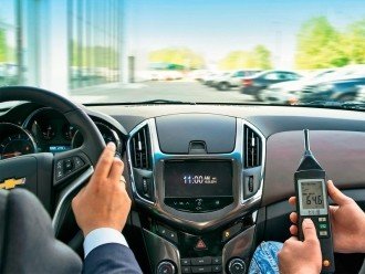 Як зменшити дорожній шум в автомобілі