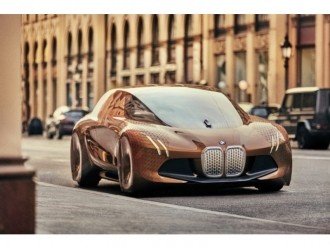 BMW обіцяє запас ходу електрокара iNext в 700 км