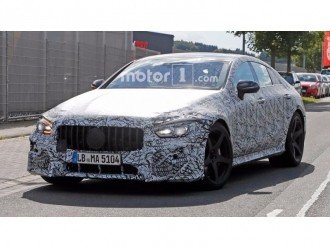 Чотиридверний Mercedes-AMG GT офіційно розкритий