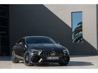 Mercedes-AMG GT перетворився в сімейний хетчбек