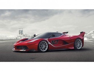 Ferrari. 70 річна еволюція автомобільних шедеврів