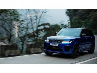 Range Rover Sport SVR швидше Ferrari 458 Italia
