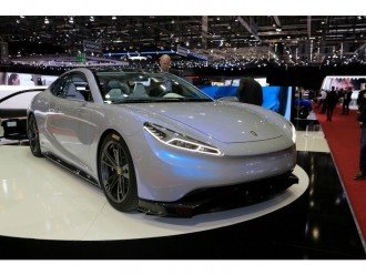 Китайці «побили» Tesla за запасом ходу