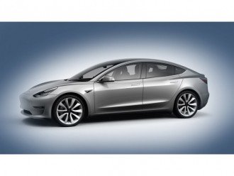 Tesla Model 3 Performance з'явився в конфігураторі