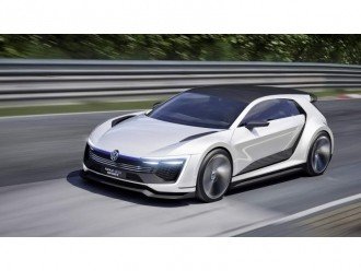 Гібридний VW Golf R потужністю 400 к.с.