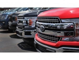 Великі знижки на автомобілі Ford, Chevy і Ram в США
