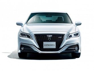Нова Toyota Crown вийшла на ринок Японії