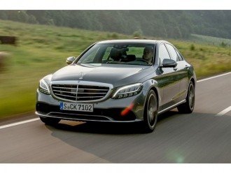 Мерседес C-Клас: Рестайлінг з 6.500 новими деталями