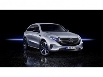Дебютував електричний кросовер Mercedes EQ C