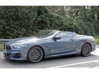 Кабріолет BMW 8 Series скинув камуфляж