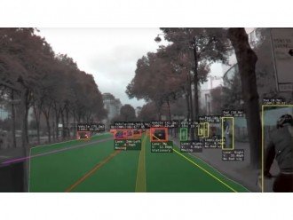 Відеотрафік "очима" автопілота Tesla