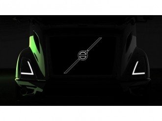 Volvo будує чергового вбивцю Tesla. Вантажівка