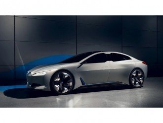 BMW обіцяє запас ходу електрокара iNext в 700 км
