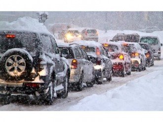 4 важливі речі, які потрібно знати про їзді взимку
