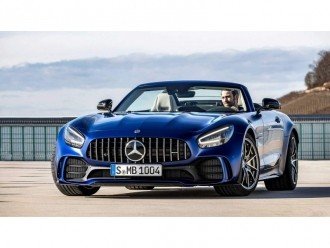 Представлений Mercedes-AMG GT R Roadster