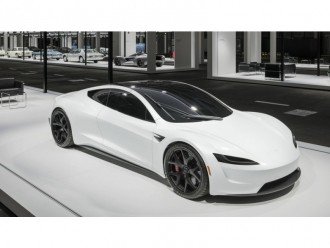 Tesla поміняла версії і розцінки у моделей S, 3 і X