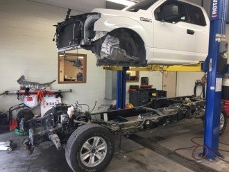 ​Процесс выпрямления кузова