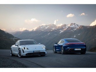 Офіційно представлений Porsche Taycan EV 93,4 кВт•г