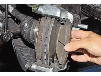 ​5 подсказок, что пришло время заменить тормозные колодки