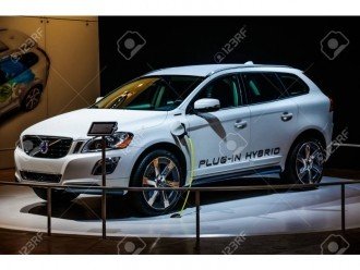 Гібрид Volvo XC60 приніс клієнтам безкоштовну електрику