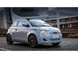 Новий електрокар Fiat 500 порадував запасом ходу