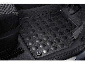 Як вибрати килимок для автомобіля
