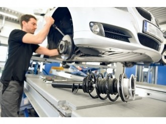 Замена амортизаторов в автомобиле