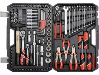 Список инструментов, которые нужно иметь в гараже и в автомобиле