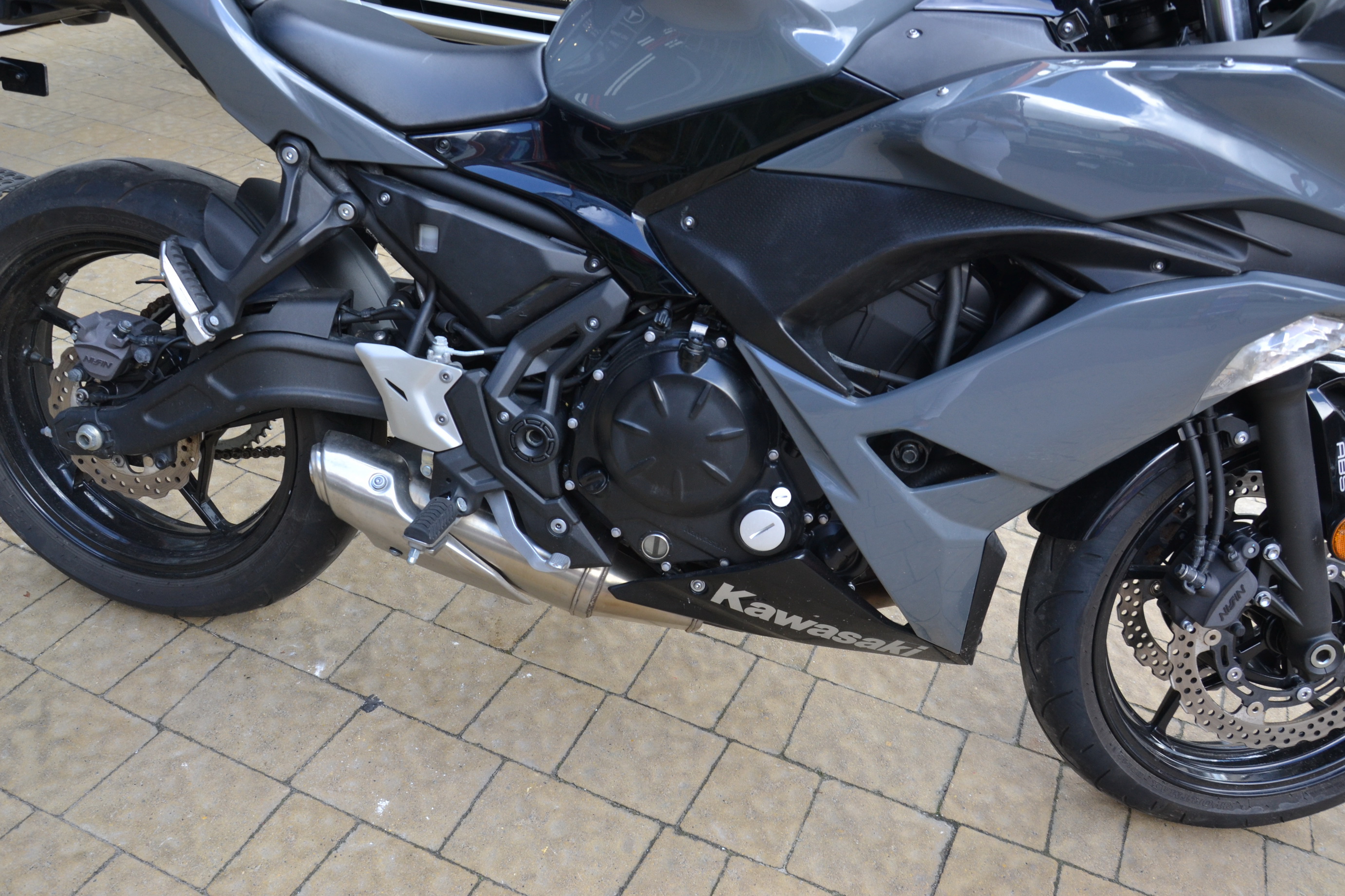 Kawasaki :: Kawasaki Ninja EX 650 F