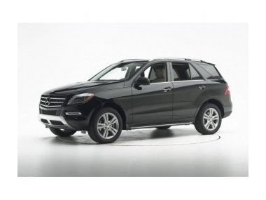 Mercedes- Benz M-класу 2014 отримав нагороду IIHS