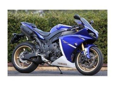 Yamaha YZF-R1. Швидка машина для світових ралі..