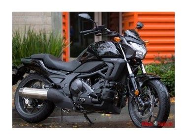 Honda представила два нових мотоцикла: CTX700N і CTX700