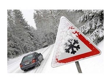 Особливості водіння авто взимку