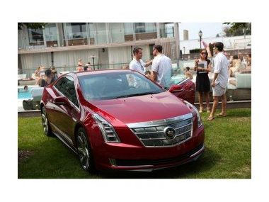 Новий гібрид Cadillac ELR 2014