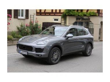 Оновлений Porsche Cayenne 2015