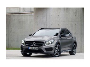 Компактний кросовер Mercedes-Benz GLA 2014
